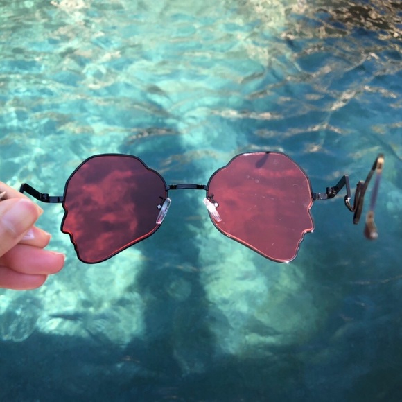 NWOT NEW HUMAN GOT EBOLA SUNGLASSES